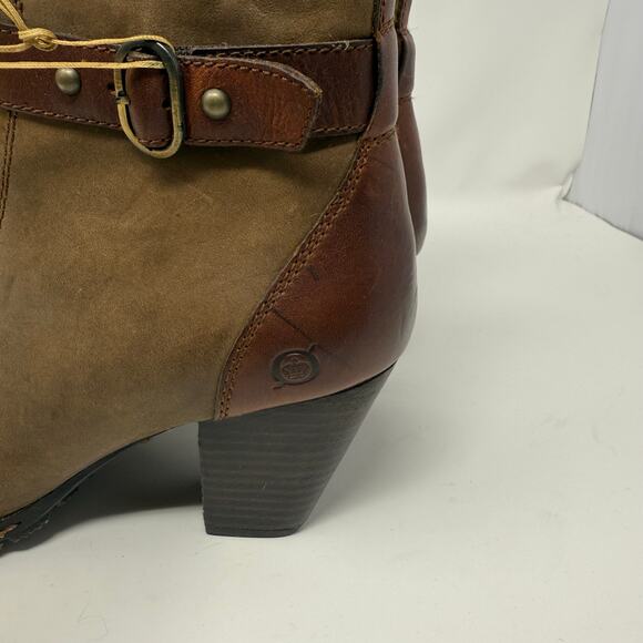 Born Boots Women's 8 M Carolina Ankle Bootie Buckles Moto Steampunk Goth Grunge - Picture 4 of 9